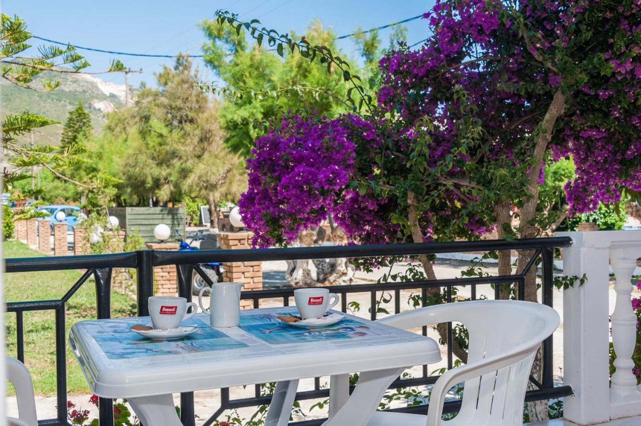 Costas Hotel Kalamákion Extérieur photo