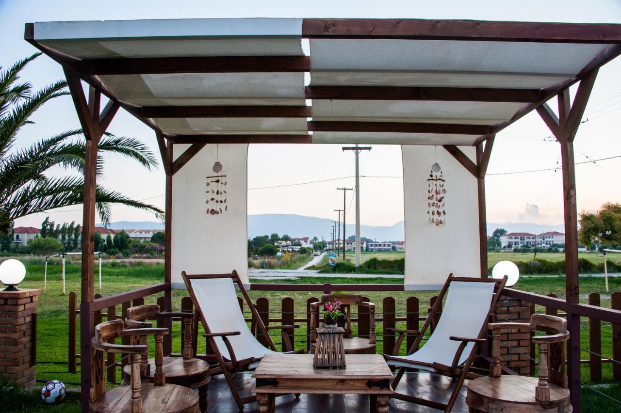 Costas Hotel Kalamákion Extérieur photo